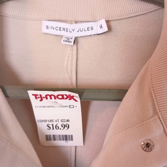 Sincerely Jules soft light tan pullover sweatshirt quarter button up. Size me… - Picture 5 of 10